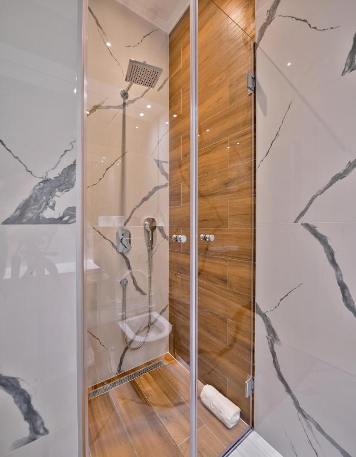 Luxury Galla Apartments In The City Center Сараево Екстериор снимка