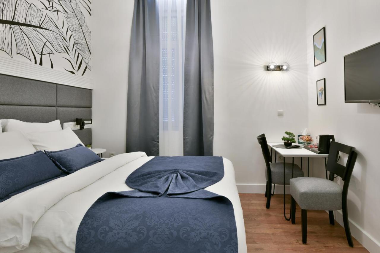 Luxury Galla Apartments In The City Center Сараево Екстериор снимка