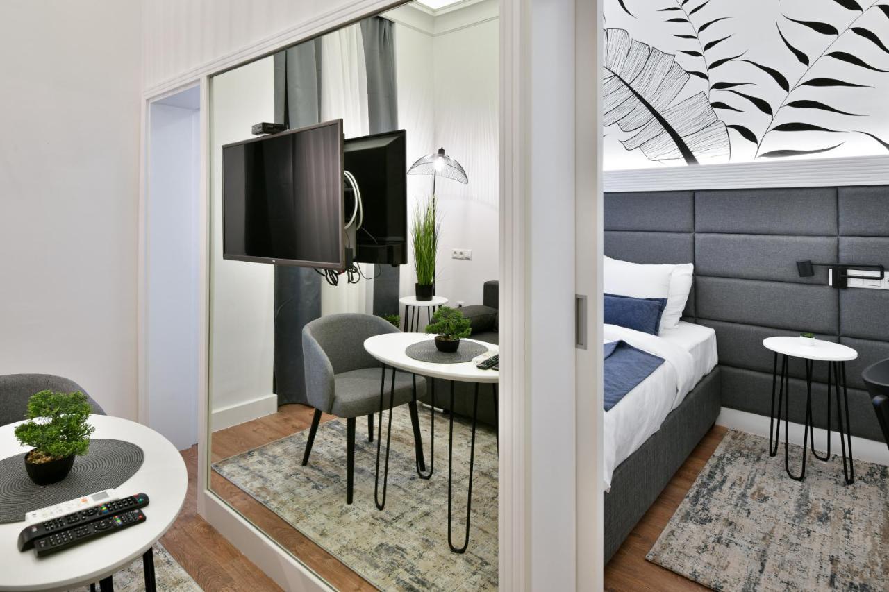 Luxury Galla Apartments In The City Center Сараево Екстериор снимка
