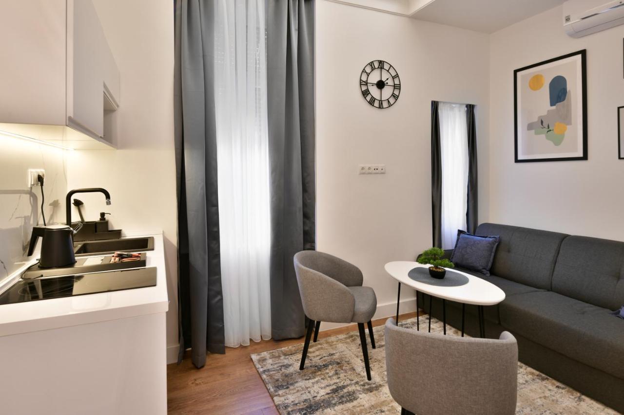 Luxury Galla Apartments In The City Center Сараево Екстериор снимка