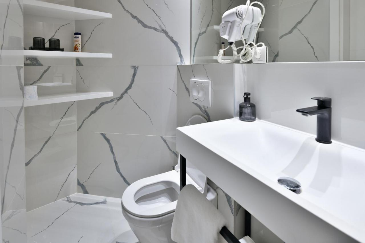 Luxury Galla Apartments In The City Center Сараево Екстериор снимка