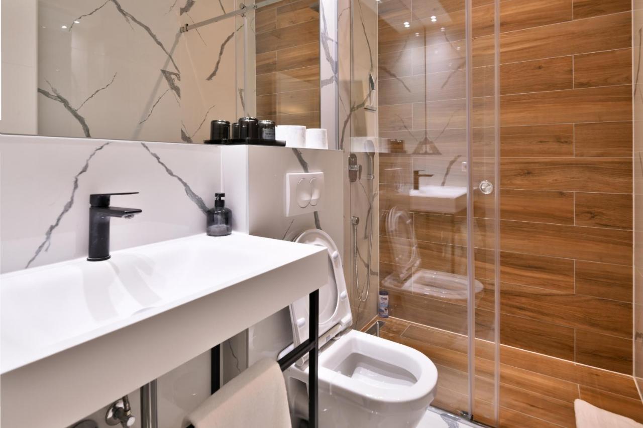 Luxury Galla Apartments In The City Center Сараево Екстериор снимка